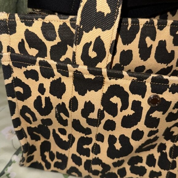 Coach leopard medium cargo tote - Picture 8 of 10